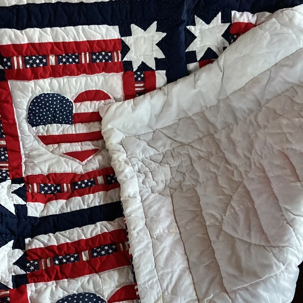 Patriotic Hand Stitched Throw - Picture 3 of 4